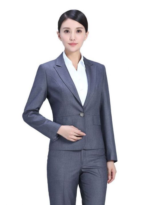 女士西服套装的着装礼仪你了解吗?